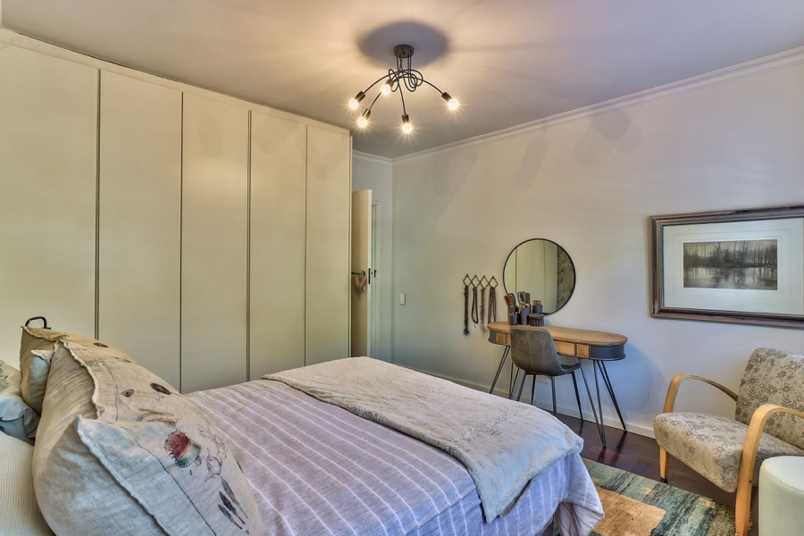 To Let 1 Bedroom Property for Rent in Bantry Bay Western Cape